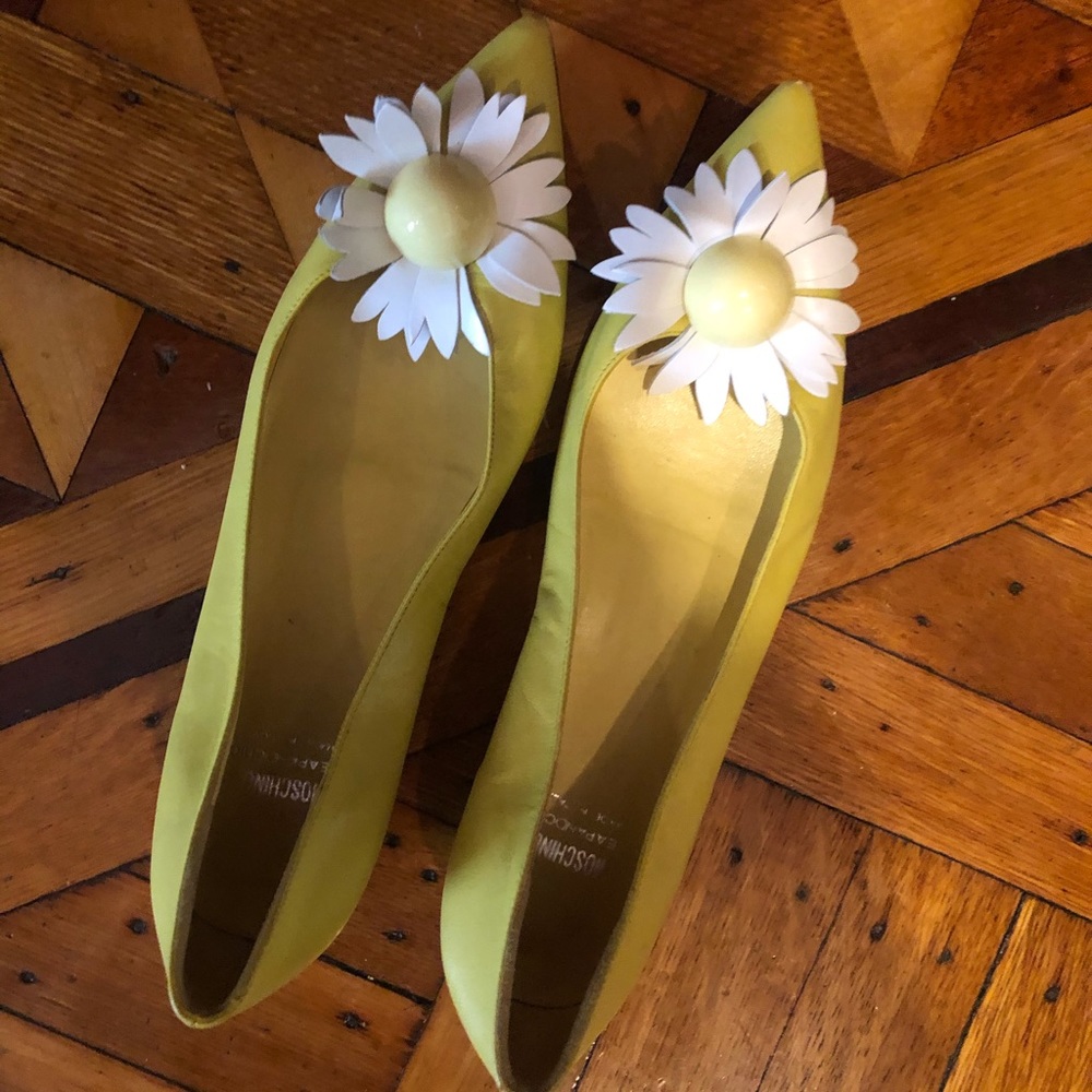 Moschino Daisy Flats